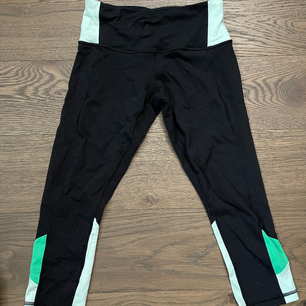 Lululemon cropped leggings